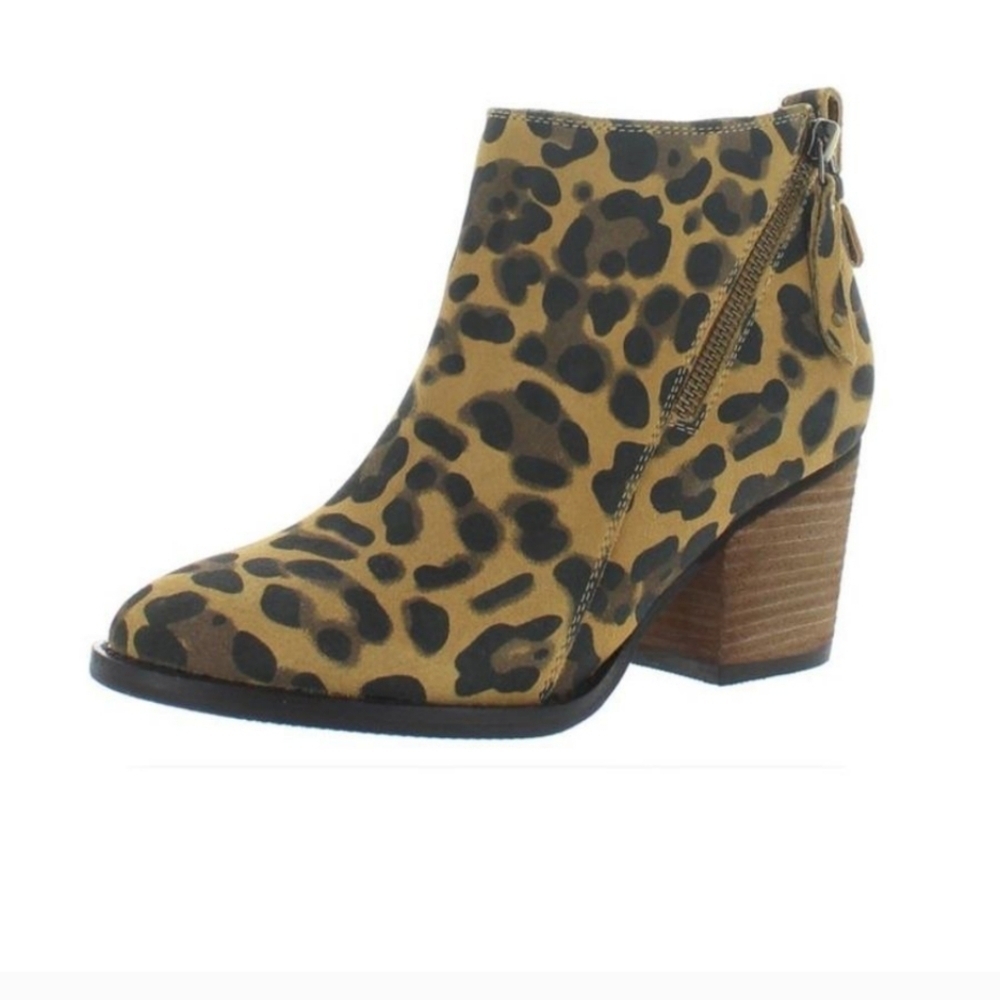 NIB Aqua College Women's Shoes Nancy Suede Almond Toe Ankle Boots